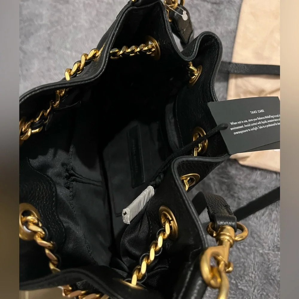 NWT Rebecca Minkoff Black Leather BUCKET SHOULDER Bag - Picture 3 of 3
